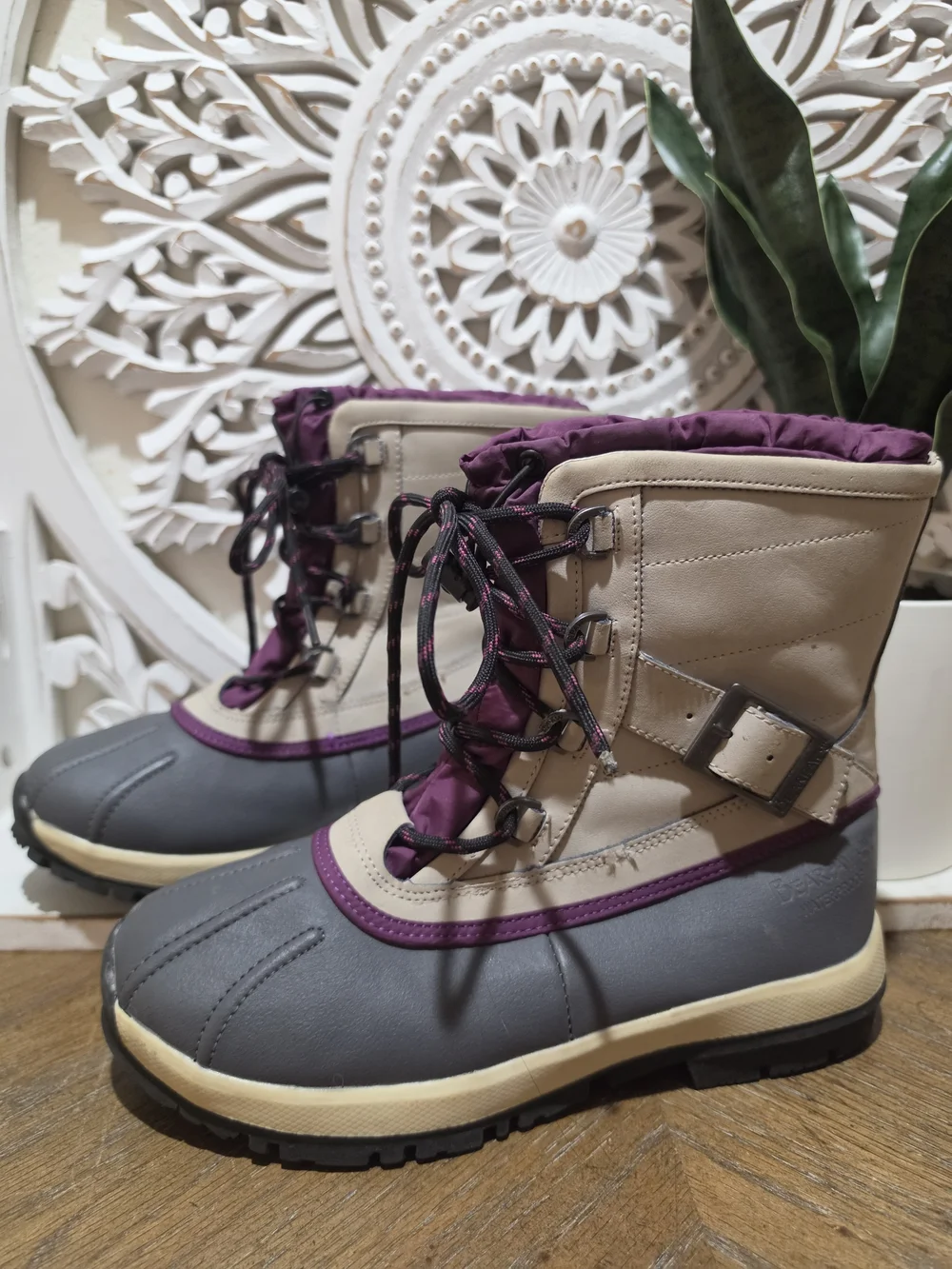 Bearpaw Waterproof Winter Boots in Gray, Beige & Purple Womens Size 7 - Picture 1 of 7